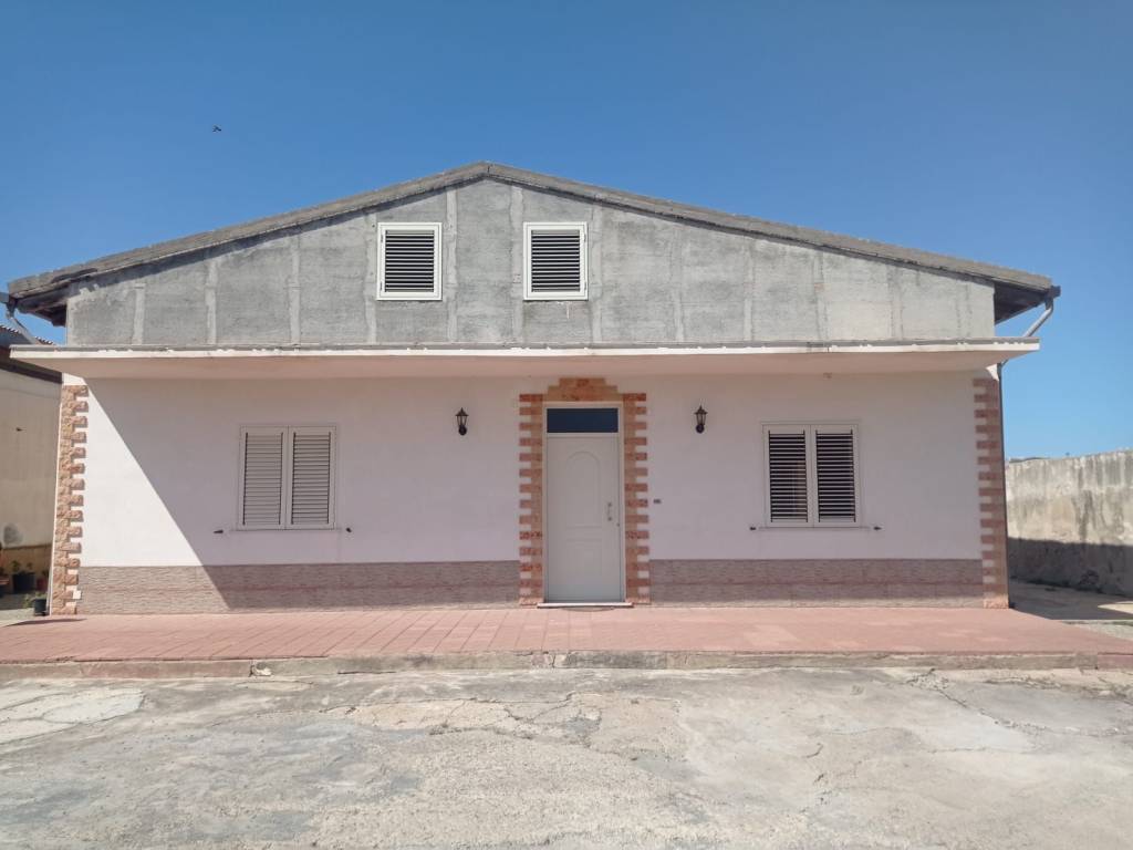 casa indipendente in vendita ad Augusta