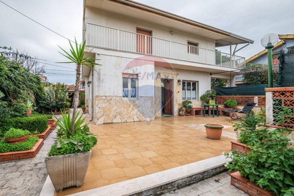 casa indipendente in vendita ad Augusta