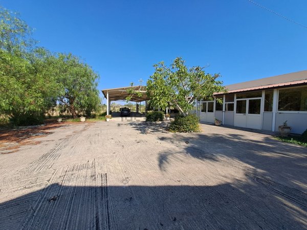 casa indipendente in vendita ad Augusta