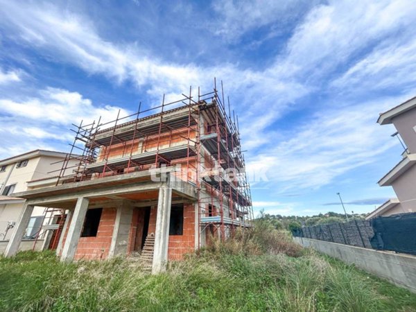 casa indipendente in vendita ad Augusta