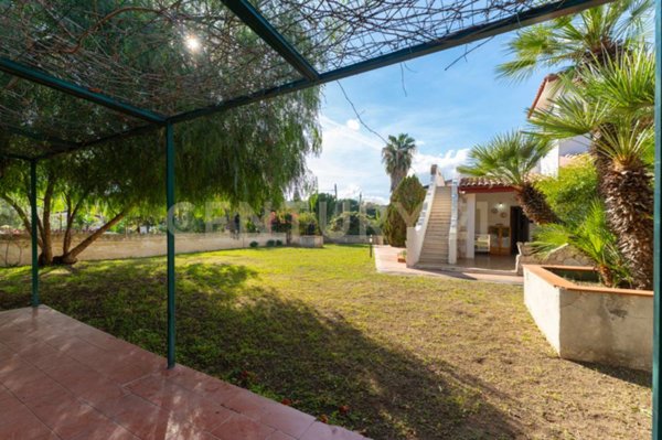 casa indipendente in vendita ad Augusta