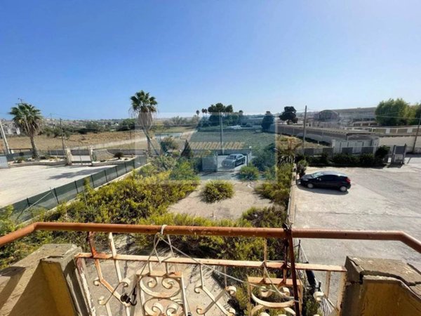 casa indipendente in vendita ad Augusta