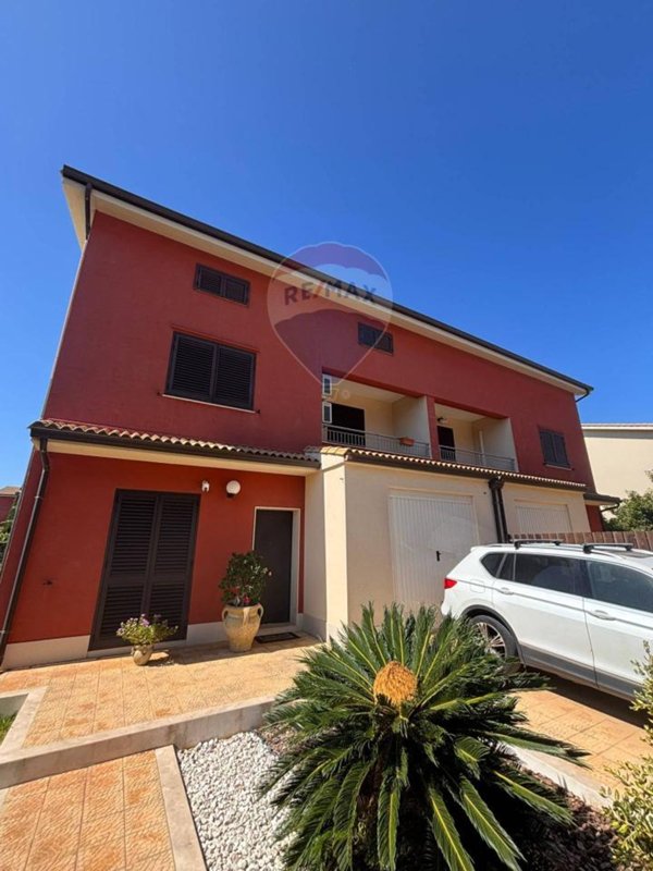 casa indipendente in vendita ad Augusta