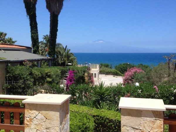 casa indipendente in vendita ad Augusta