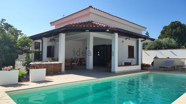 casa indipendente in vendita ad Augusta