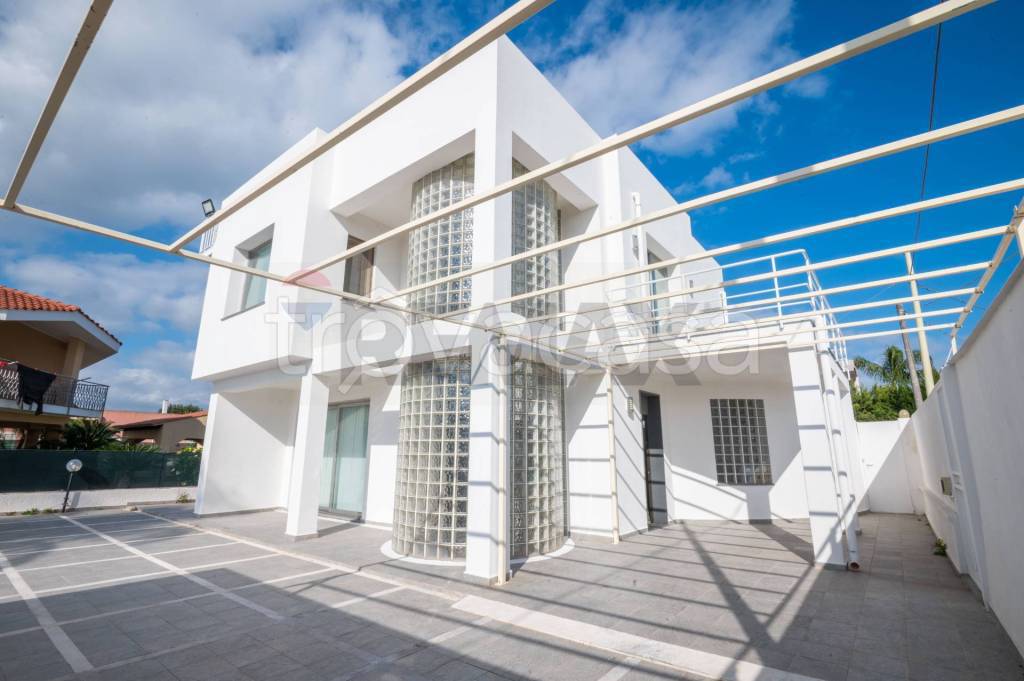 casa indipendente in vendita ad Augusta