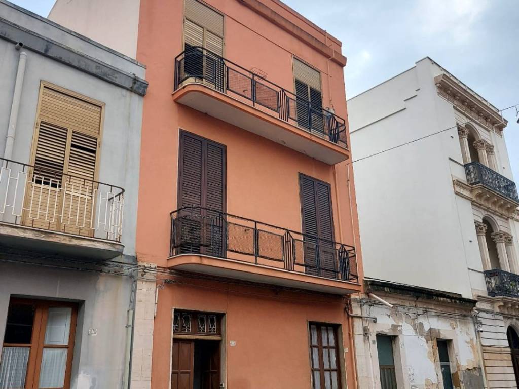 appartamento in vendita ad Augusta