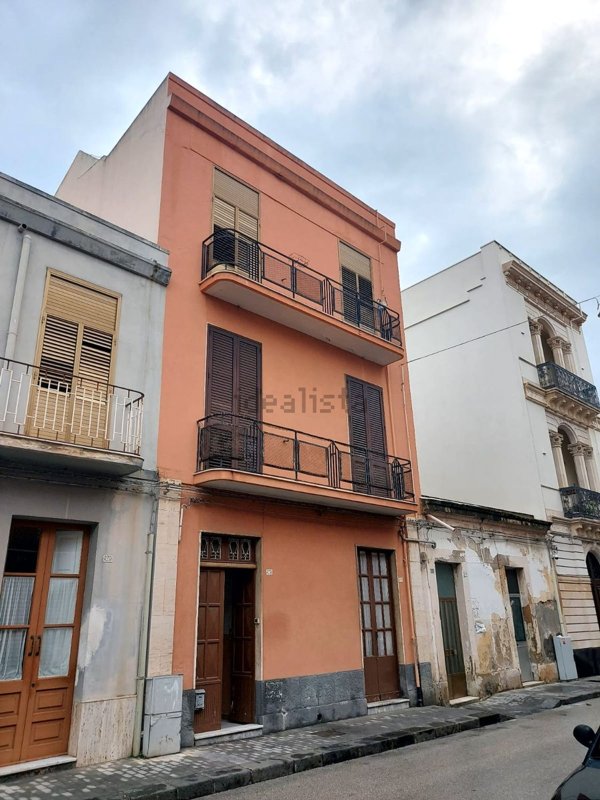 appartamento in vendita ad Augusta