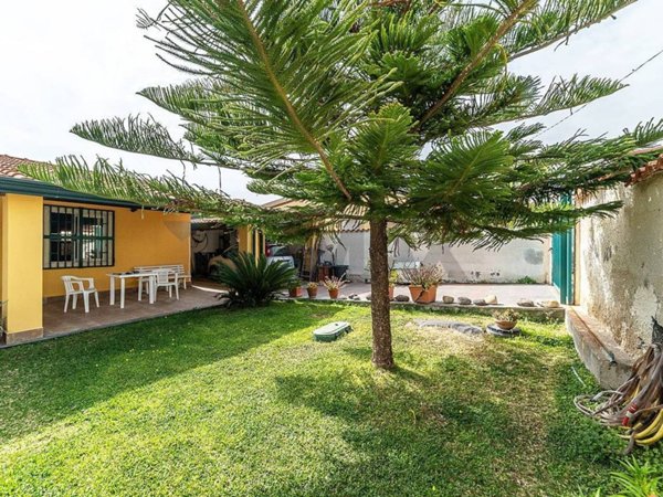 casa indipendente in vendita ad Augusta