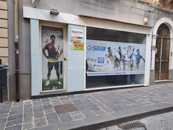 negozio in vendita ad Augusta