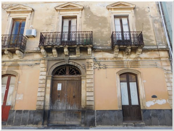 appartamento in vendita ad Augusta