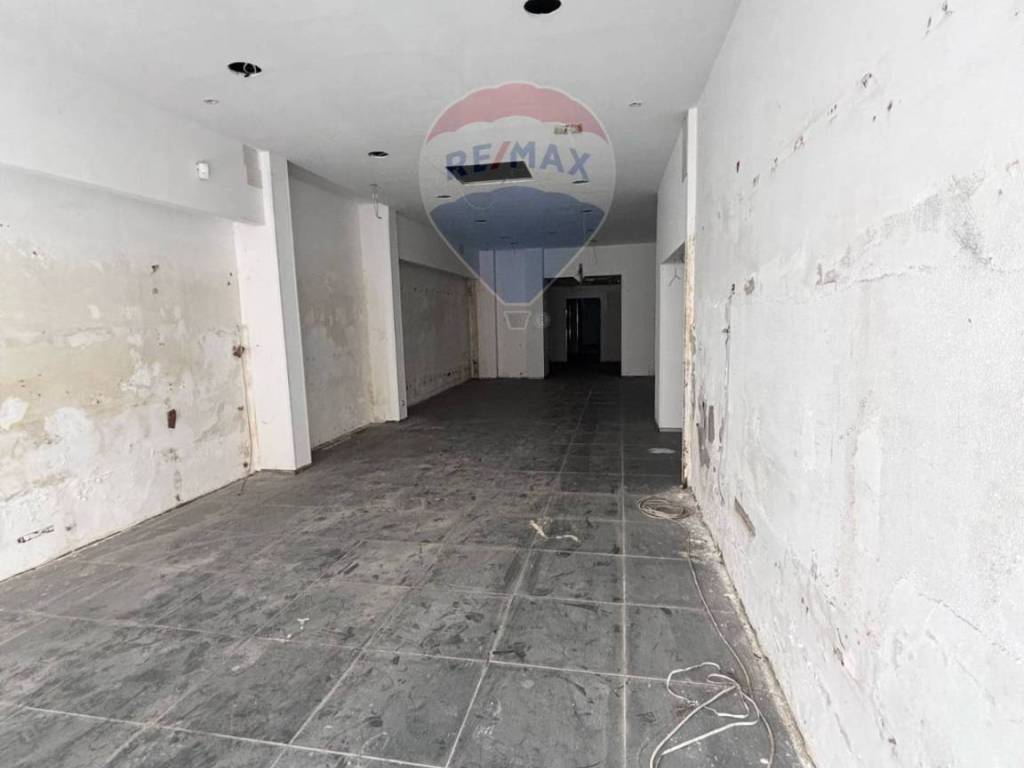 negozio in vendita ad Augusta