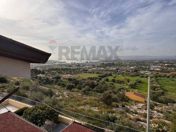 casa indipendente in vendita ad Augusta