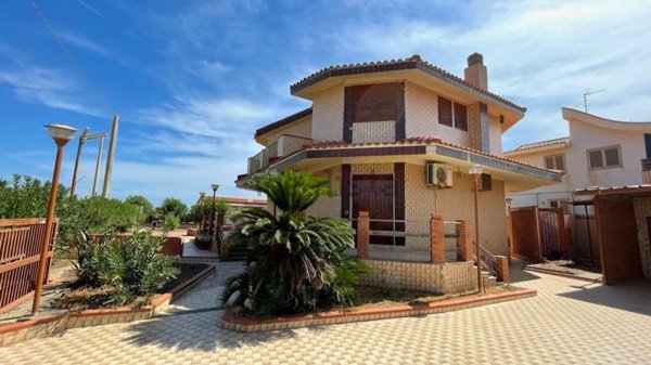 casa indipendente in vendita ad Augusta