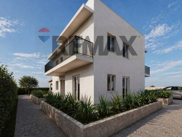 casa indipendente in vendita ad Augusta