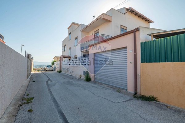 casa indipendente in vendita ad Augusta