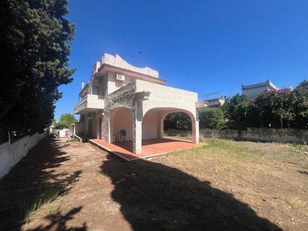 casa indipendente in vendita ad Augusta