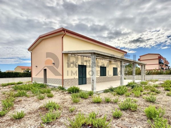 casa indipendente in vendita ad Augusta