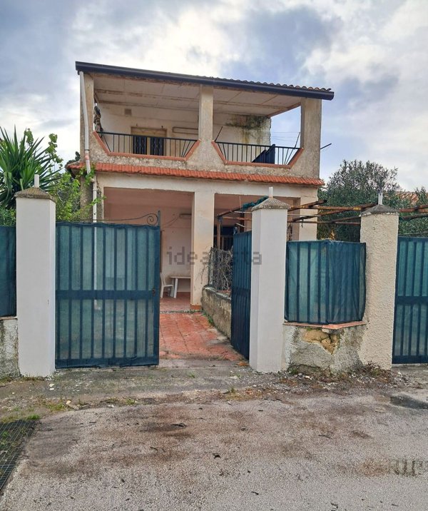 casa indipendente in vendita ad Augusta