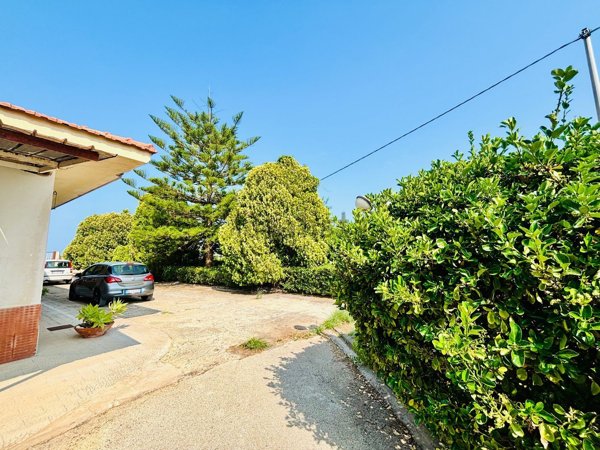 casa indipendente in vendita ad Augusta