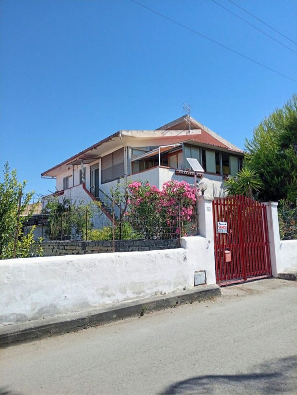 casa indipendente in vendita ad Augusta