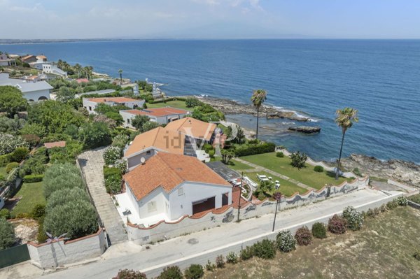 casa indipendente in vendita ad Augusta