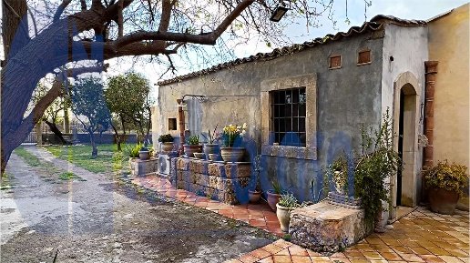 casa indipendente in vendita ad Augusta