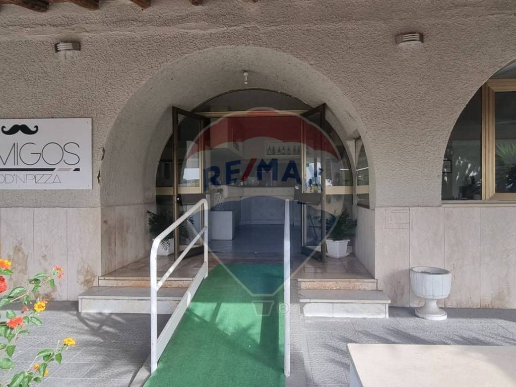 negozio in vendita ad Augusta