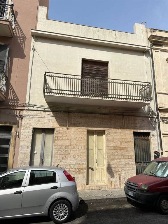 casa indipendente in vendita ad Augusta