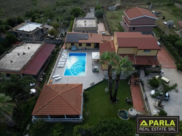 casa indipendente in vendita ad Augusta