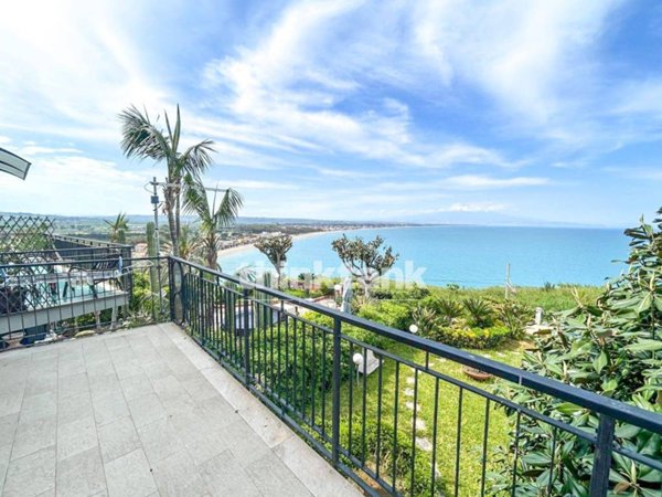 casa indipendente in vendita ad Augusta