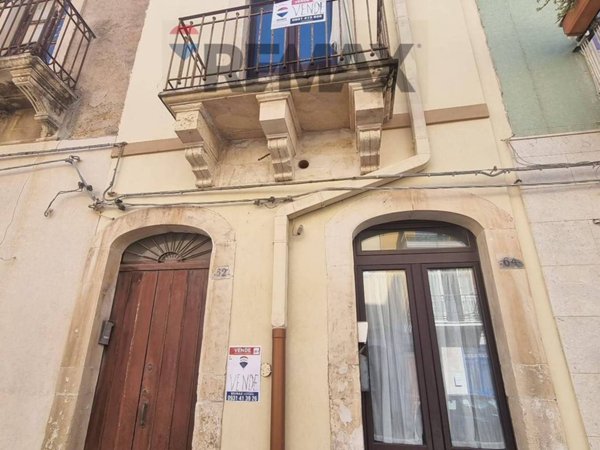 casa indipendente in vendita ad Augusta