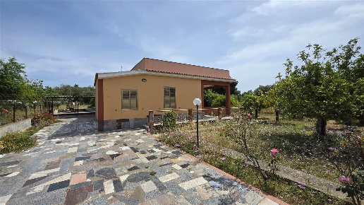 casa indipendente in vendita ad Augusta