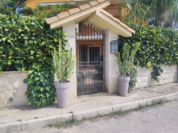 casa indipendente in vendita ad Augusta