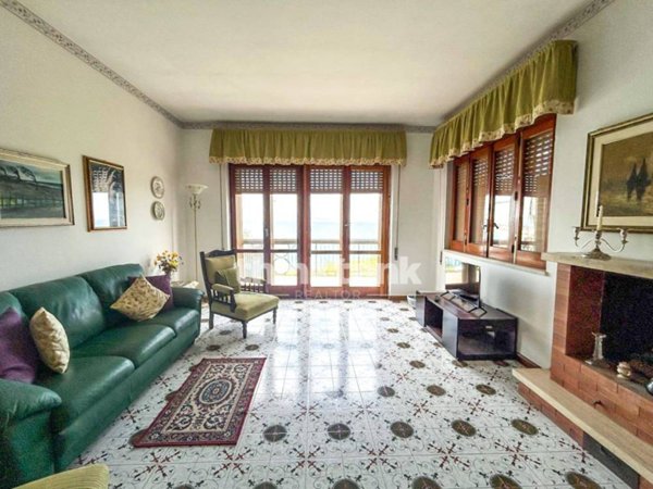 casa indipendente in vendita ad Augusta