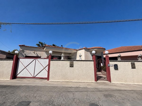 casa indipendente in vendita ad Augusta