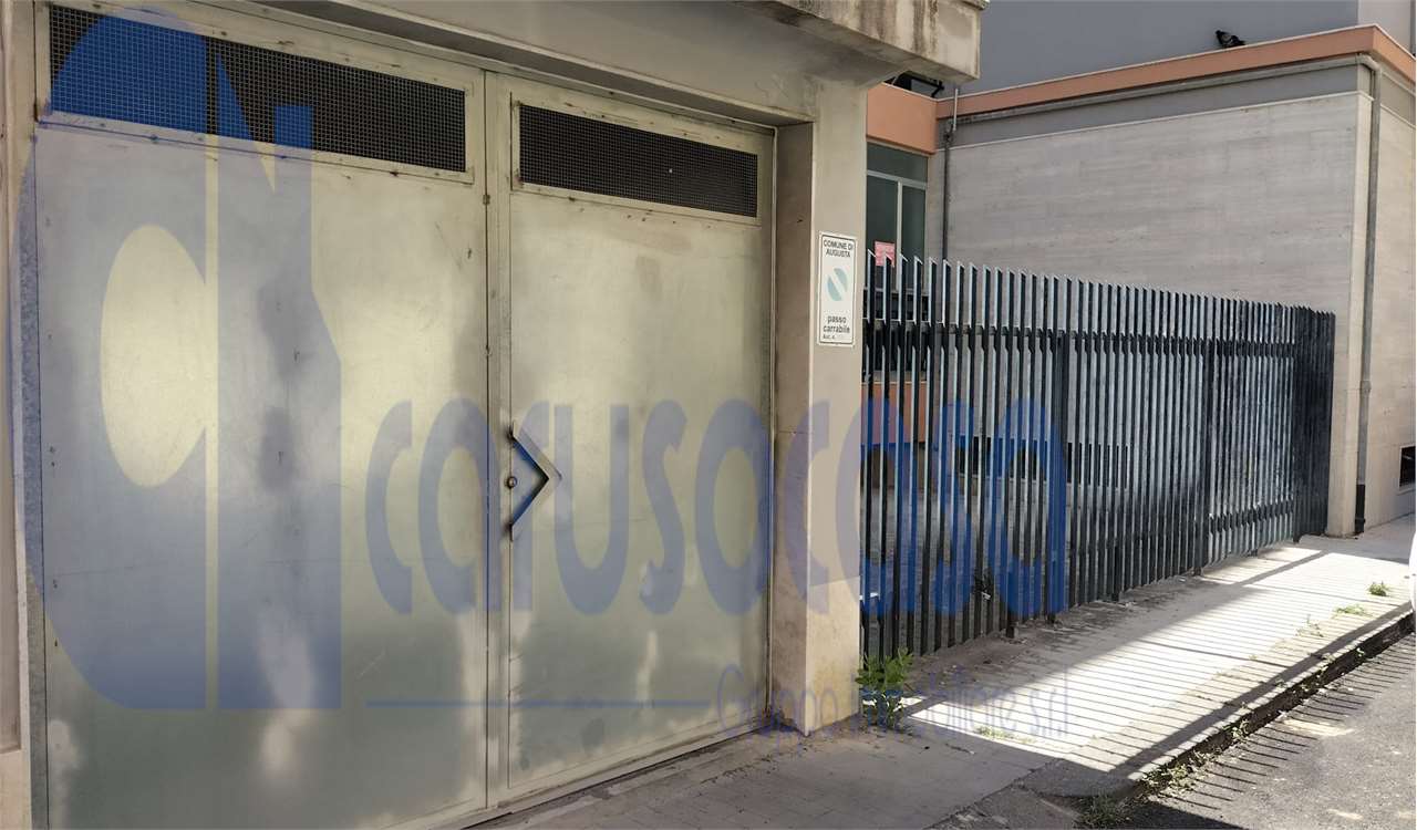 casa indipendente in vendita ad Augusta