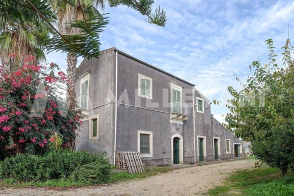 casa indipendente in vendita ad Augusta