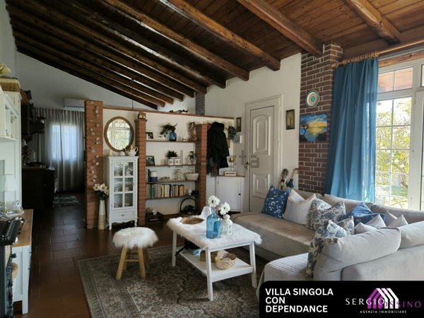 casa indipendente in vendita ad Augusta