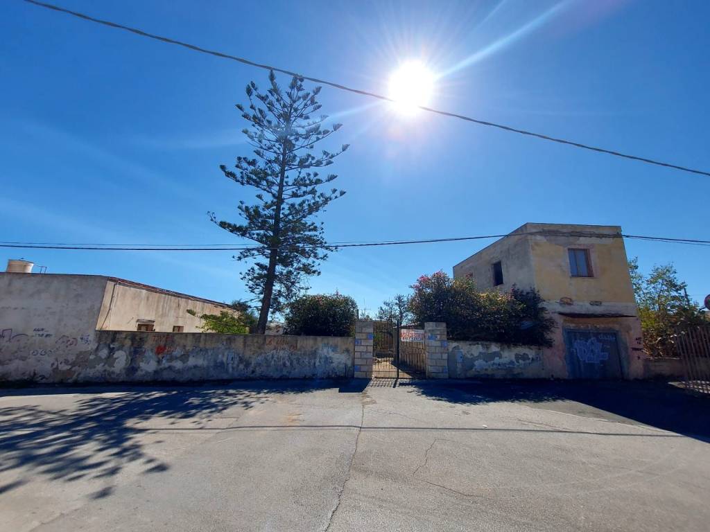 casa indipendente in vendita ad Augusta