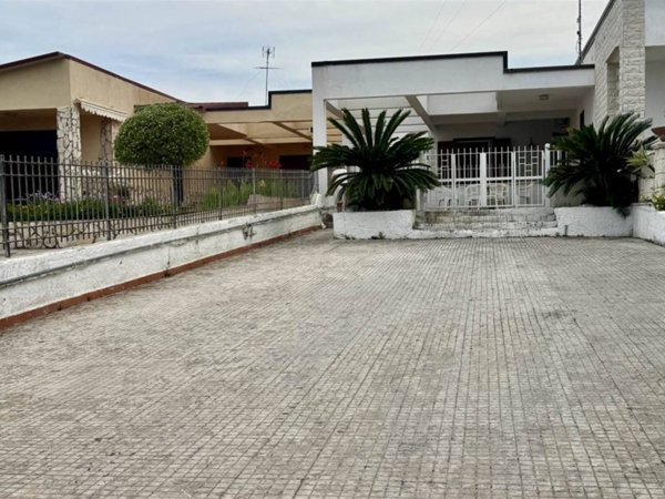 casa indipendente in vendita ad Augusta