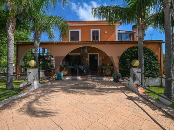 casa indipendente in vendita ad Augusta