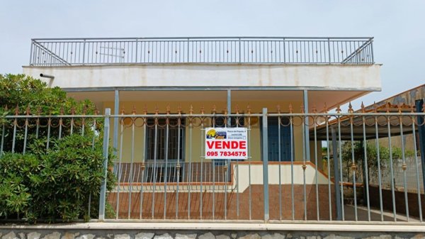 casa indipendente in vendita ad Augusta