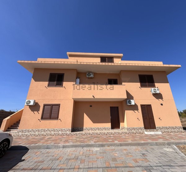 casa indipendente in vendita ad Augusta
