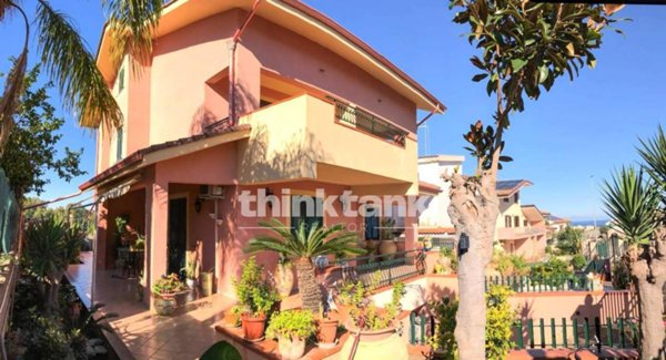 casa indipendente in vendita ad Augusta