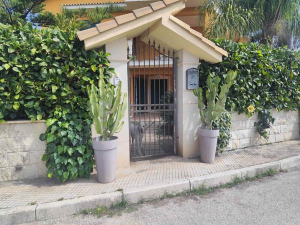 casa indipendente in vendita ad Augusta