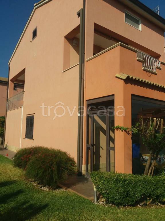 casa indipendente in vendita ad Augusta