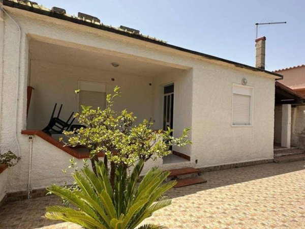 casa indipendente in vendita ad Augusta
