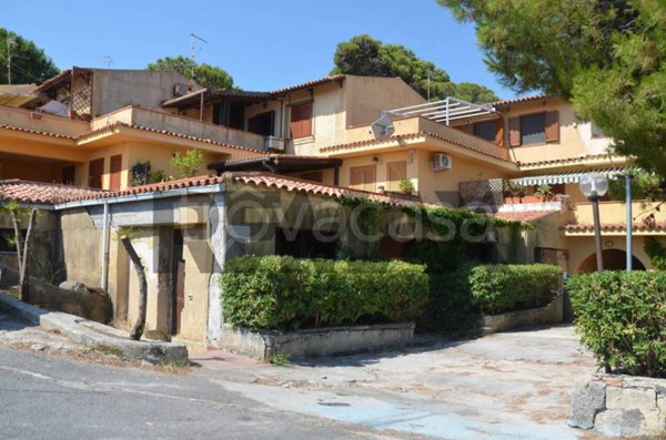 negozio in vendita ad Augusta
