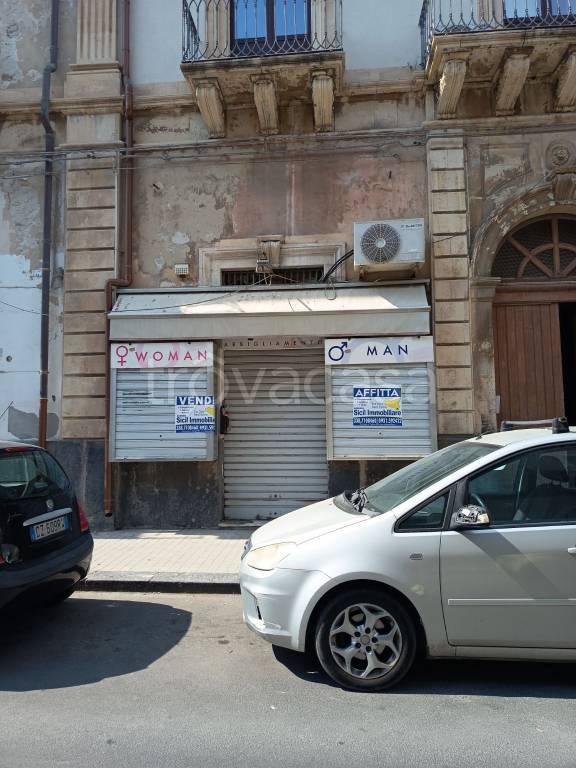 negozio in vendita ad Augusta